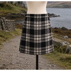 James Pringle Weavers Inverness Scotland Pure New Wool Tartan Kilt Skirt Size 12